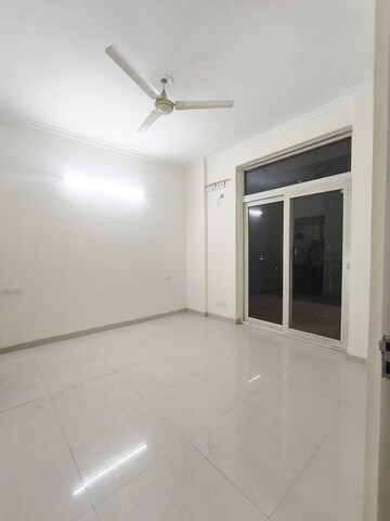 Room in 3 BHK Apartment at Alliance The Eminence, Singhpura – for Rent