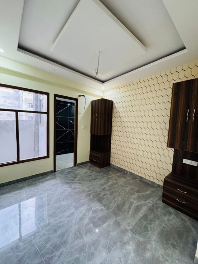 Room, pir machalla 3 Bedroom 1100 Sq.Ft. Builder Floor In Pir Machalla Zirakpur 10011901