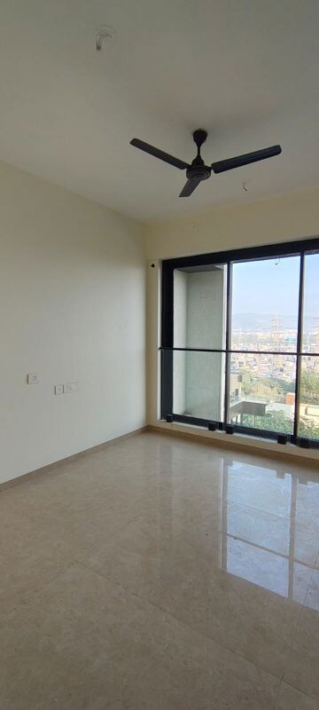 Room in 2 BHK Apartment at Dosti Eastern Bay, Wadala – for Rent