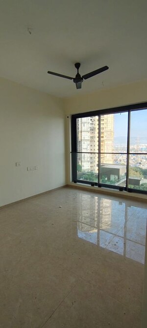2 BHK Apartment For Rent in Dosti Eastern Bay, Wadala