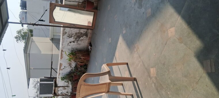 Balcony, sarita vihar Studio 600 Sq.Ft. Apartment In Sarita Vihar Delhi 10011946