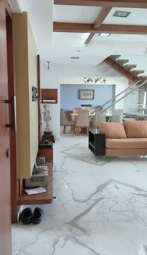 Living Room in 6 BHK Apartment at Indiabulls Blu, Worli – for Sale