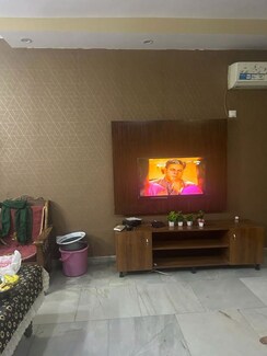 2 BHK Apartment For Sale in Windsor and Nova Society