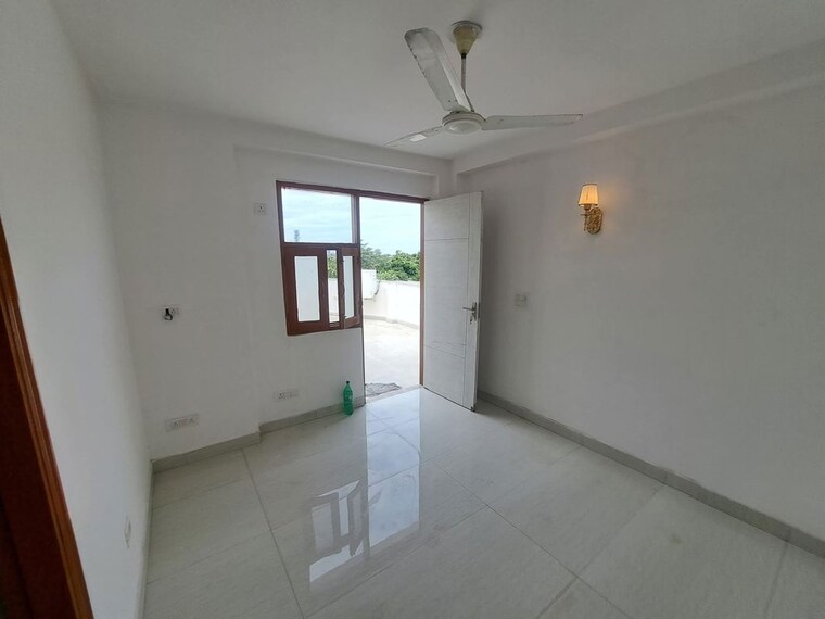 Room, saket 1 Bedroom 560 Sq.Ft. Apartment In Saket Delhi 10011975
