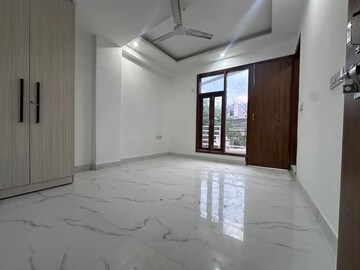 2 BHK Apartment For Rent in Saket