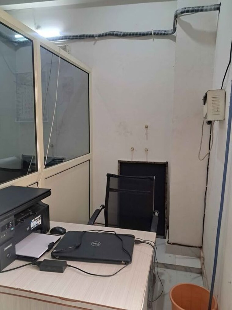 Team Area, gomti nagar Commercial Office Space 850 Sq.Ft. In Gomti Nagar Lucknow 10011981