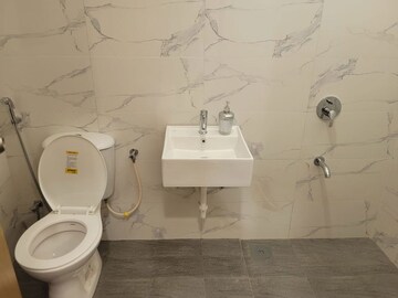 Bathroom in 4 BHK Apartment at Kumar Primeview, Hadapsar – for Sale