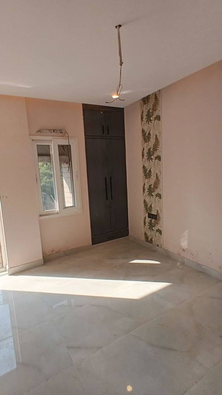 Room, greater kailash i 3 Bedroom 2250 Sq.Ft. Builder Floor In Greater Kailash I Delhi 10011997