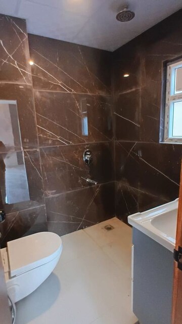 Furnished Amenities in 3 BHK Builder Floor at Greater Kailash I – for Sale