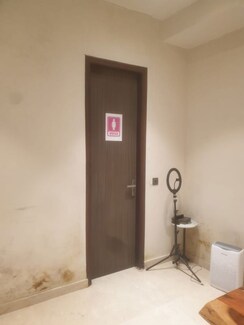 Office Space For Rent in Chittaranjan Park
