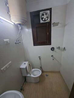 3 BHK + Pooja Room Builder Floor For Rent in Kailash Colony