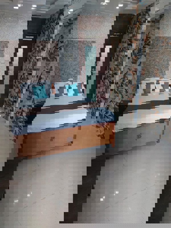 3 BHK 1350 Sq.Ft. Apartment in Mohid Heights