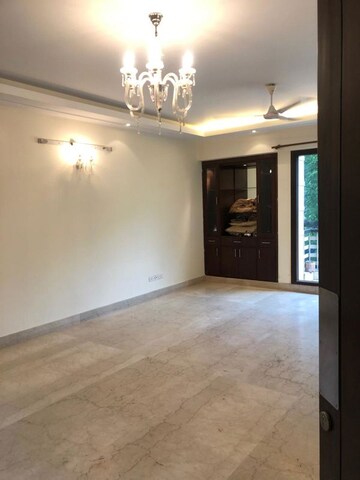 Room in 4 BHK Builder Floor at Greater Kailash I – for Sale