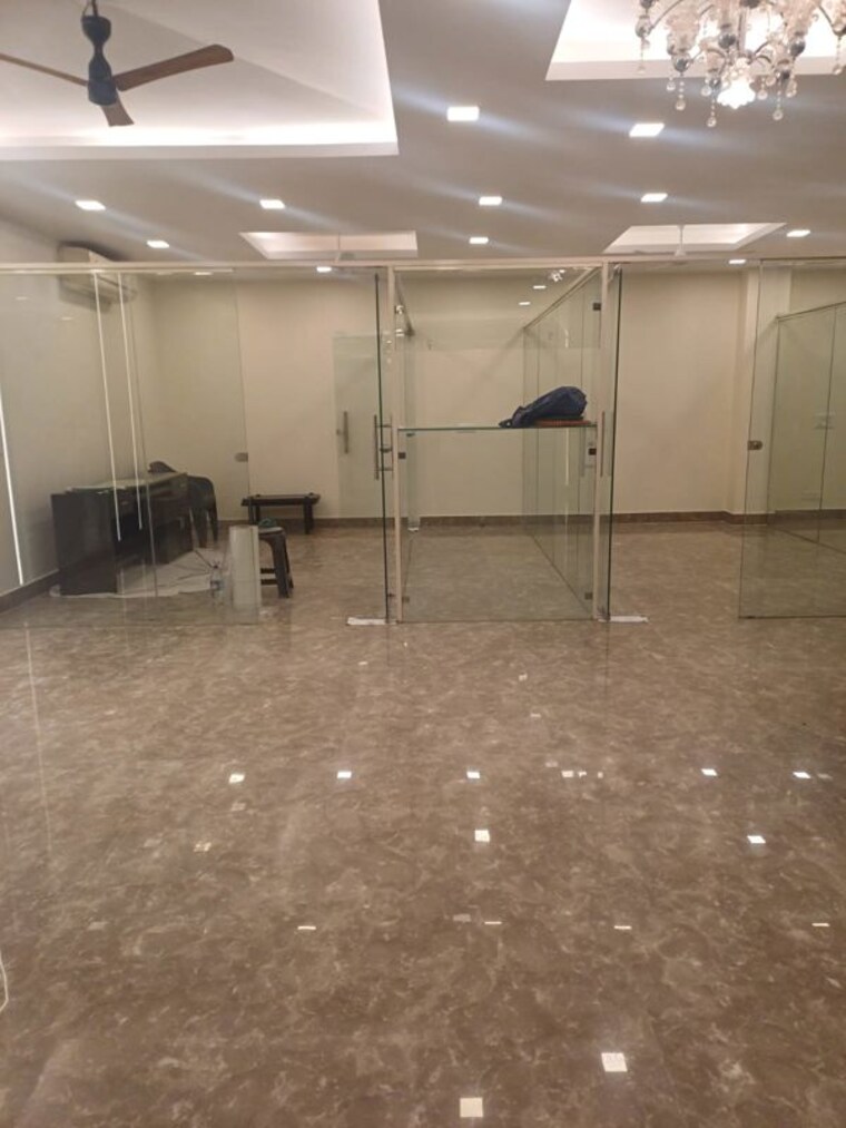 Team Area, safdarjung enclave Commercial Office Space 1500 Sq.Ft. In Safdarjung Enclave Delhi 10012017