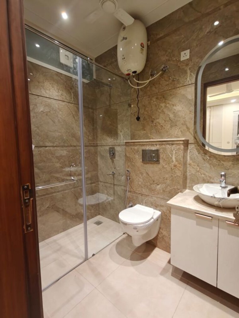 Bathroom, sector 45 3 Bedroom 2200 Sq.Ft. Builder Floor In Sector 45 Gurgaon 10012025