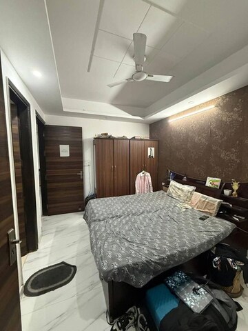 Bedroom in 3 BHK Builder Floor at Sector 30 – for Rent