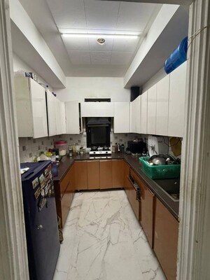 Kitchen in 3 BHK Builder Floor at Sector 30 – for Rent