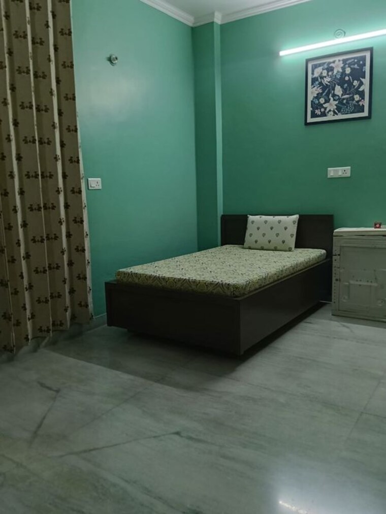 Living Room, sector 15 2 Bedroom 1000 Sq.Ft. Builder Floor In Sector 15 Gurgaon 10012036