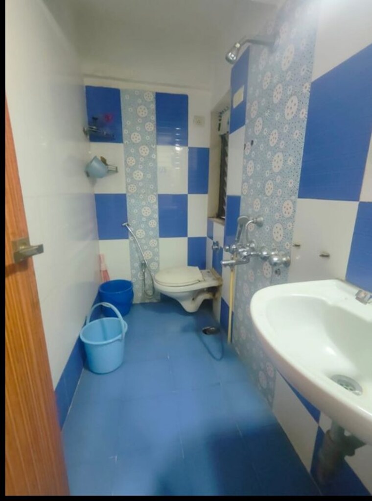 Bathroom, jangid-heights 3 Bedroom 1300 Sq.Ft. Apartment In Ghodbunder Road Thane 10012038