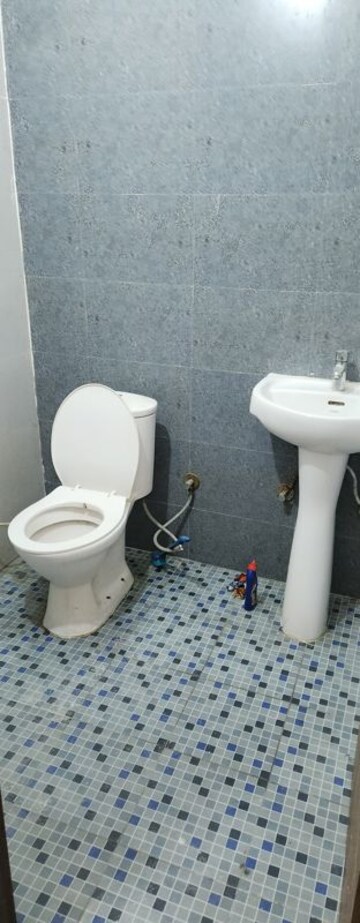 Bathroom in 2 BHK Builder Floor at Golden Homes Mohali, Mohali Sector 127 – for Rent