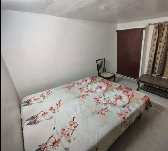 1 BHK Builder Floor For Rent in Sector 21