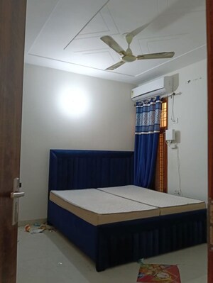 Bedroom in 3 BHK Builder Floor at Sector 14 – for Rent