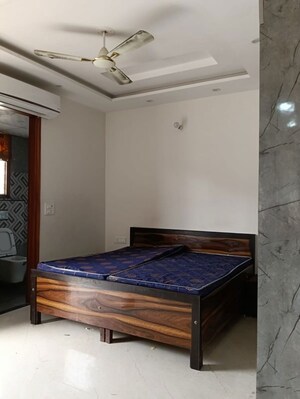 Bedroom in 3 BHK Builder Floor at Sector 14 – for Rent