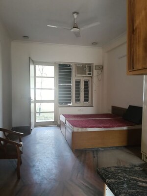 1 RK Builder Floor For Rent in Sector 15 ii