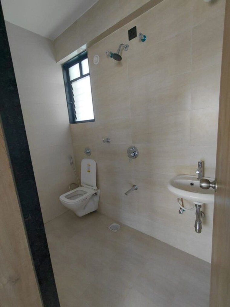 Bathroom, unique-youtopia 2 Bedroom 765 Sq.Ft. Apartment In Kharadi Pune 10012089