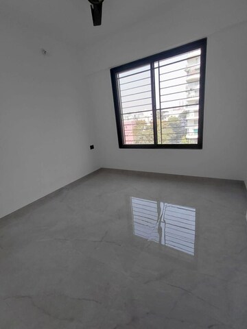 Room in 2 BHK Apartment at Unique Youtopia, Kharadi – for Rent