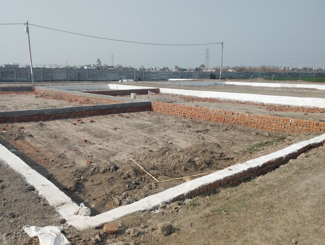 Plot For Sale in Buildvision Dream City
