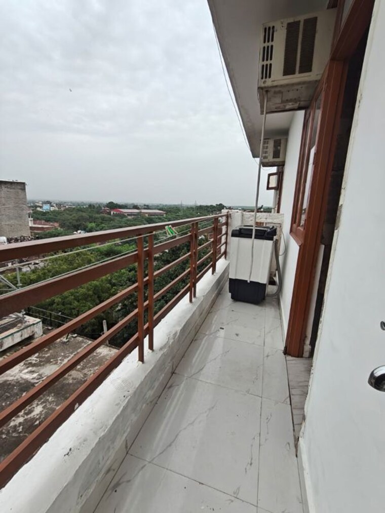 Balcony, maidan garhi 1 Bedroom 450 Sq.Ft. Builder Floor In Maidan Garhi Delhi 10012098
