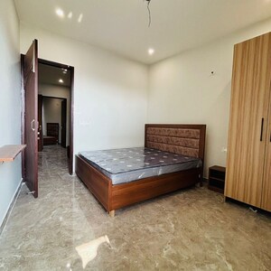 Room in 2 BHK Builder Floor at Sector 52 – for Rent