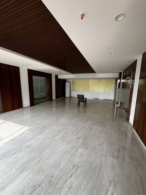 Room in 2.5 BHK Apartment at Royal Velstand Phase 2, Kharadi – for Rent