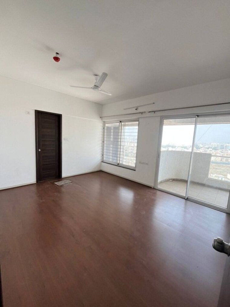 Room, royal-velstand-phase-2 2.5 Bedroom 1062 Sq.Ft. Apartment In Kharadi Pune 10012124