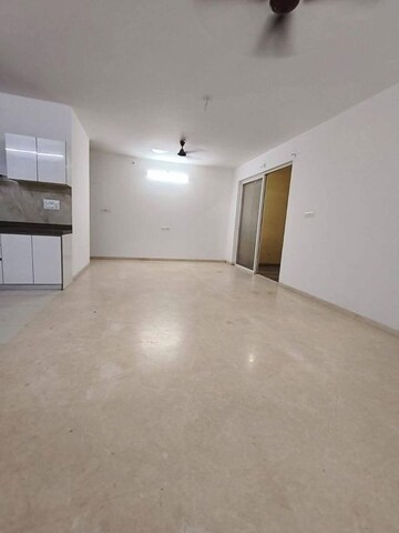 Room in 2 BHK Apartment at Vascon Forest County, Kharadi – for Rent