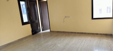 Room in 4 BHK Independent House at RWA Apartments Sector 39, Sector 39 – for Rent