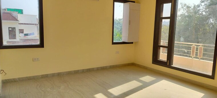 Room, rwa-apartments-sector-39 4 Bedroom 400 Sq.Mt. Independent House In Sector 39 Noida 10012130