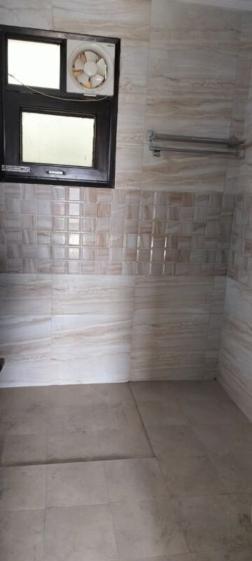 Bathroom in 4 BHK Independent House at RWA Apartments Sector 39, Sector 39 – for Rent