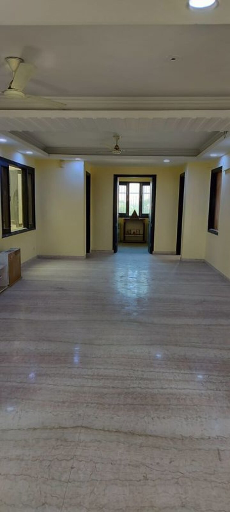 Room, rwa-apartments-sector-39 4 Bedroom 400 Sq.Mt. Independent House In Sector 39 Noida 10012130