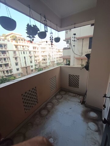 Master Bedroom in 3 BHK Apartment at Purvanchal Silver Estate, Sector 50 – for Sale