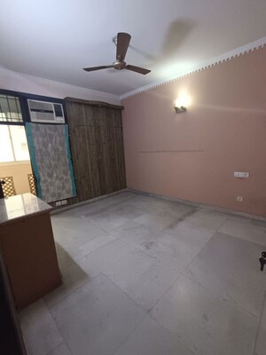 Room in 3 BHK Apartment at Purvanchal Silver Estate, Sector 50 – for Sale