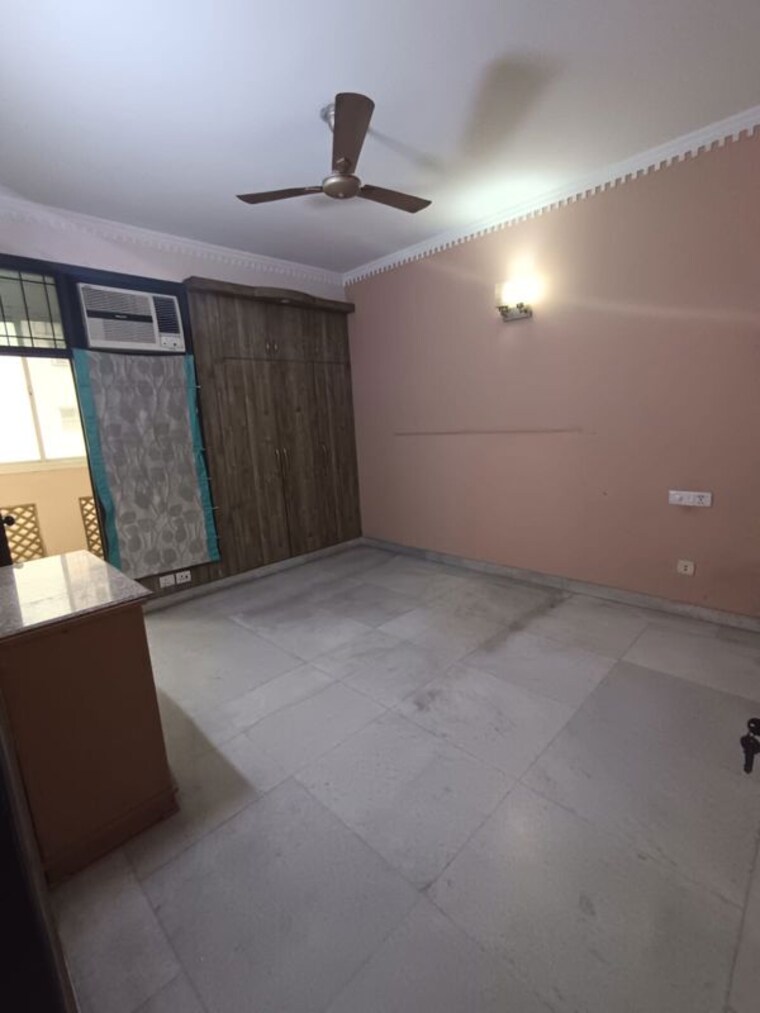 Room, purvanchal-silver-estate 3 Bedroom 1735 Sq.Ft. Apartment In Sector 50 Noida 10012145