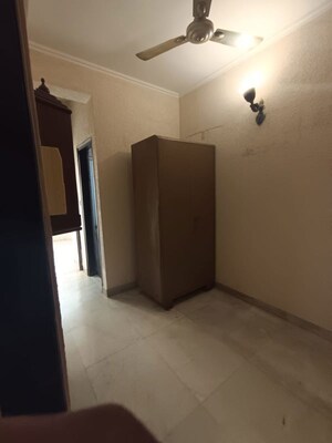 Room in 3 BHK Apartment at Purvanchal Silver Estate, Sector 50 – for Sale