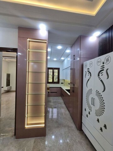 Building Lobby in 3 BHK Builder Floor at Palm Residency Chhatarpur, Chattarpur – for Rent