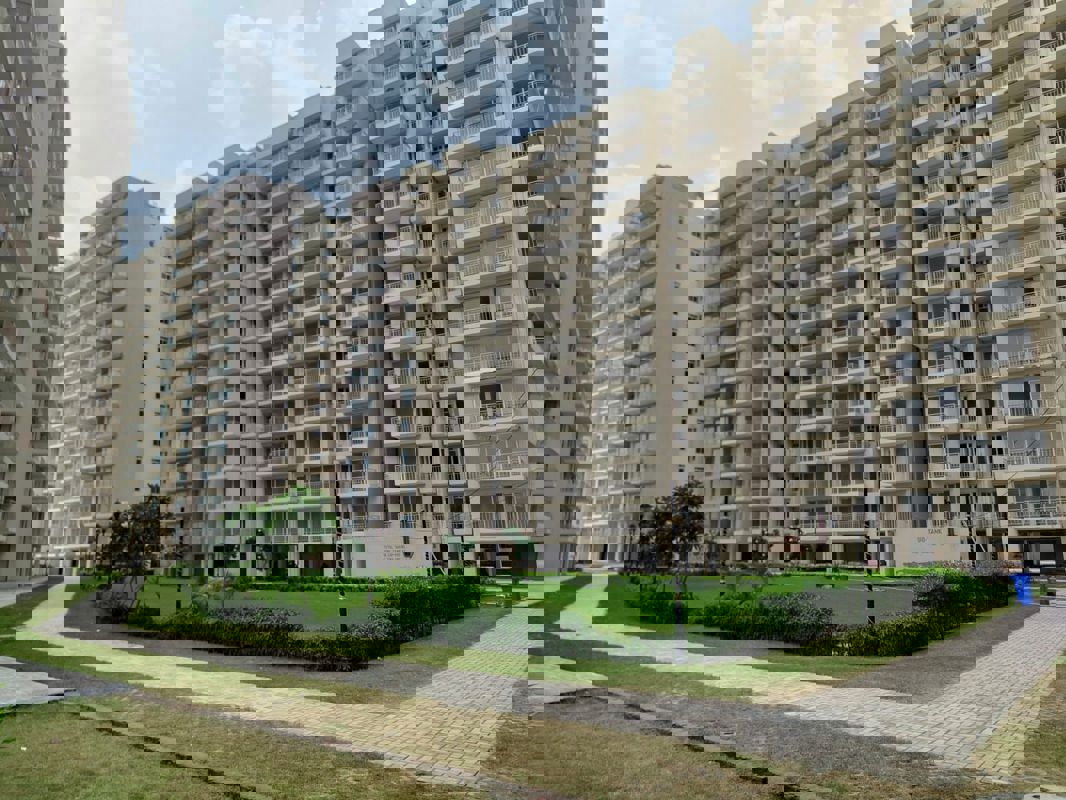 2 BHK 1050 Sq.Ft. Apartment in Bedarwals Sixty Three Golf Drive