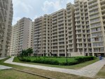 2 BHK 1050 Sq.Ft. Apartment in Bedarwals Sixty Three Golf Drive