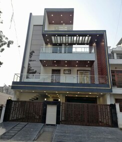 2 BHK + Pooja Room Builder Floor For Rent in DLF Vibhuti Khand