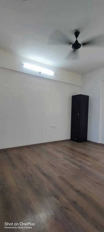 Room in 2 BHK Apartment at Gera Song Of Joy, Kharadi – for Rent