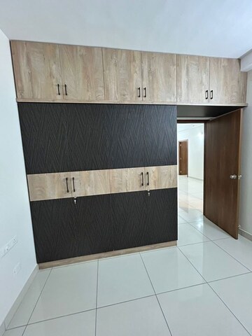 Furnished Amenities in 2 BHK Apartment at Prestige Finsbury Park Hyde, Bagaluru – for Rent